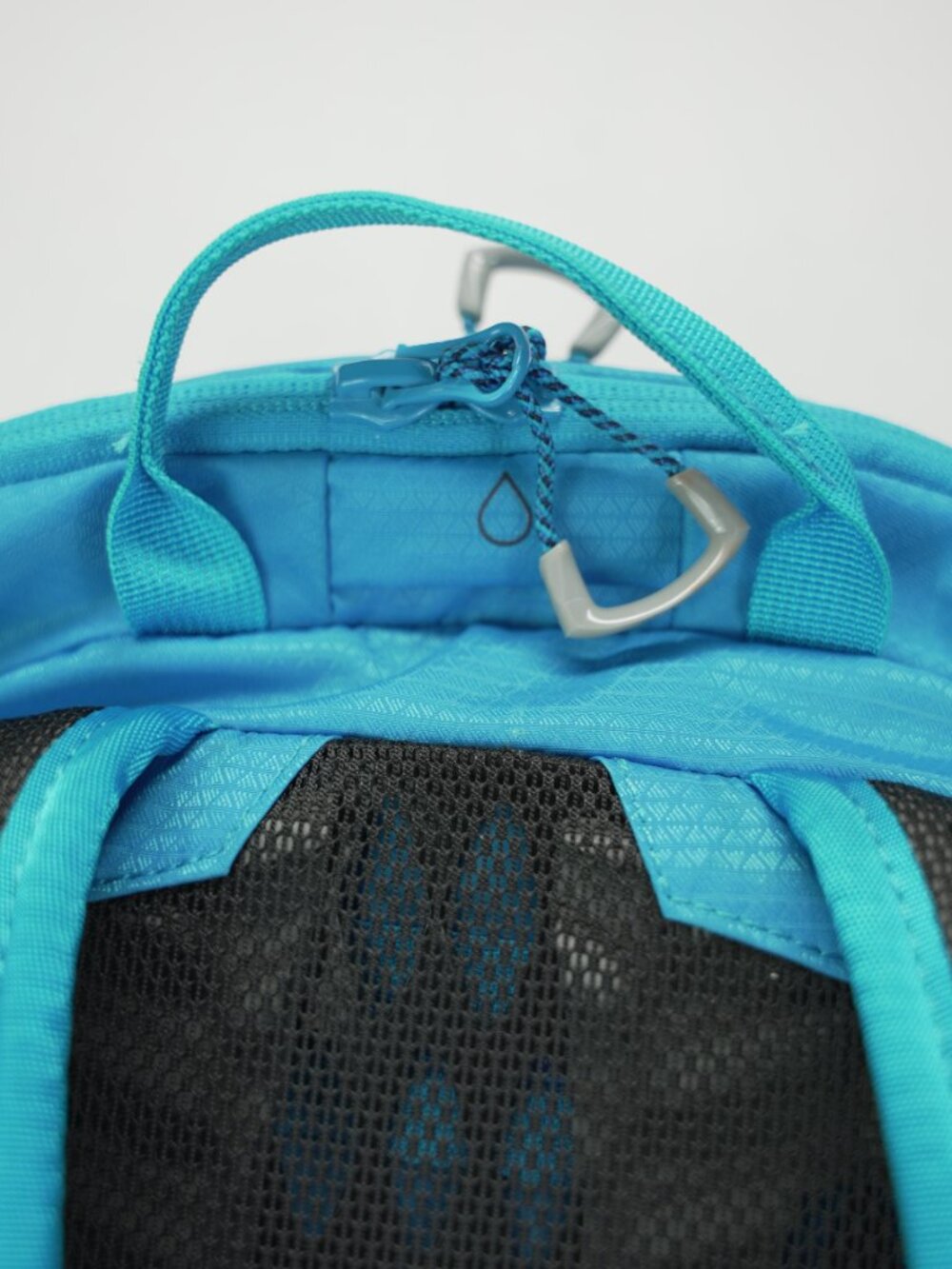 The North Face Litus 22 HyperBlue Hiking Backpack L/XL Removable Internal Frame - Picture 10 of 13